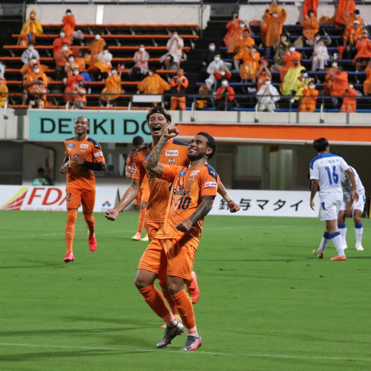 サッカー ユニフォーム ショップ 東京